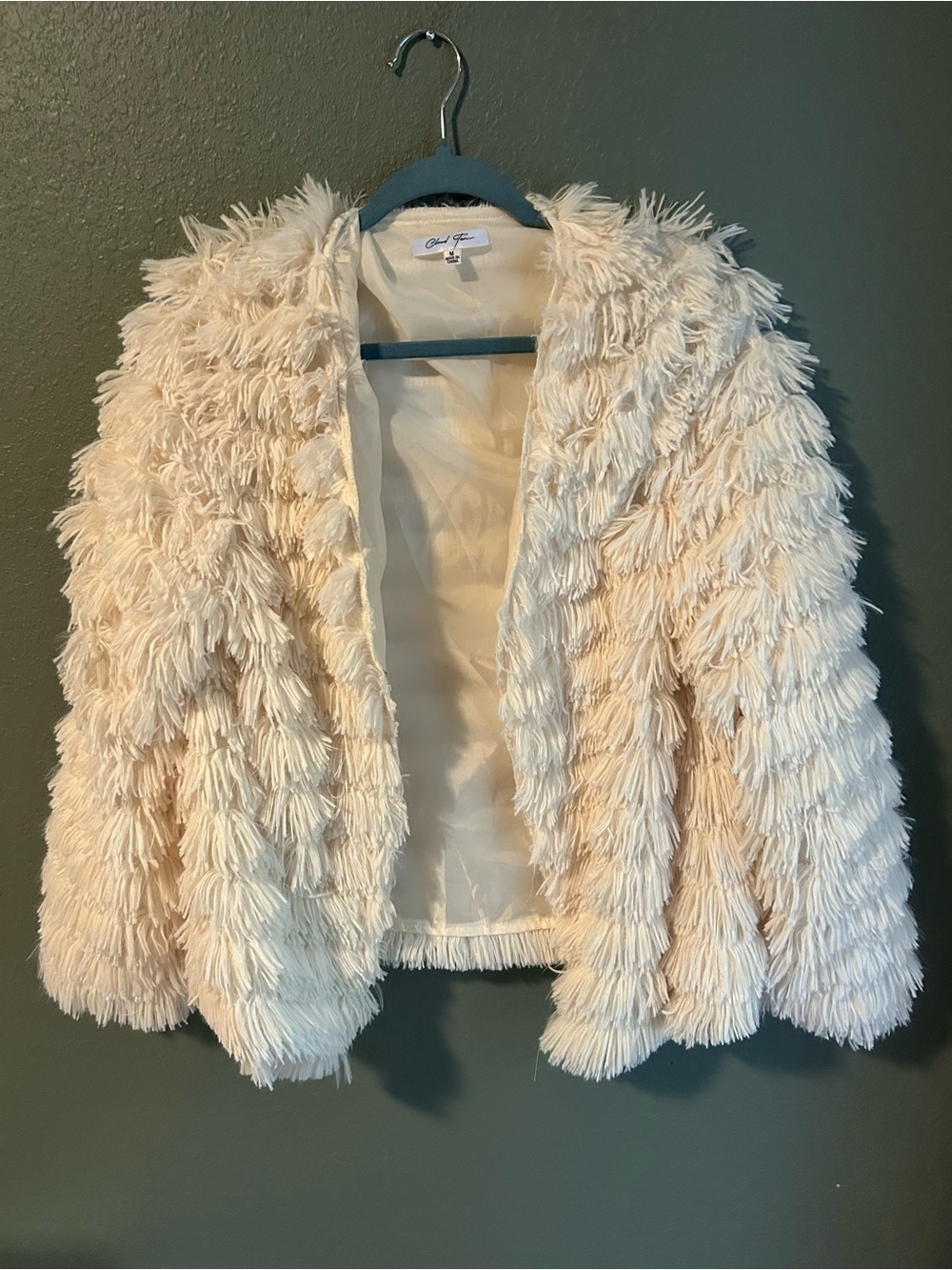 Cloud Ten white faux fur jacket in size M #fauxfur #winter